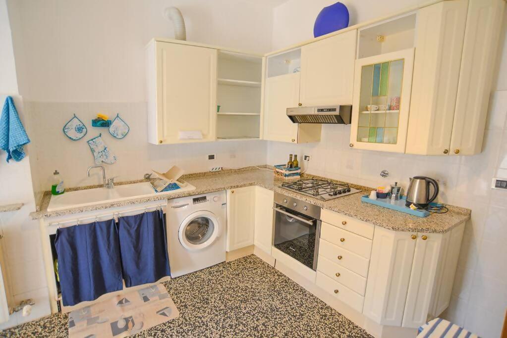 L'Arte Al Mare Apartment Savona Exterior foto